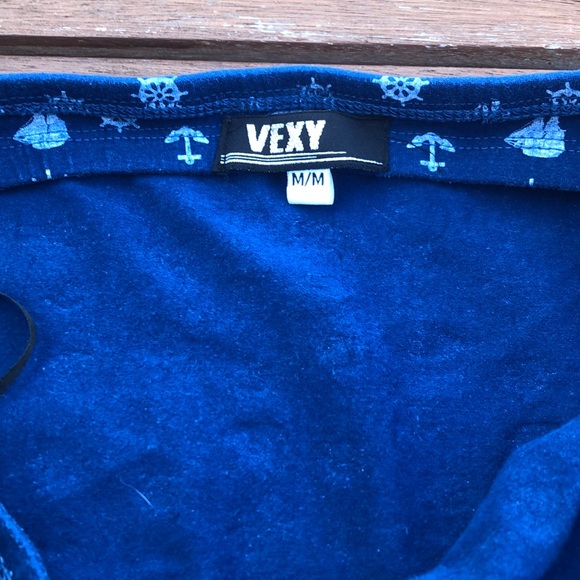 Navy top🛳 - Picture 4 of 7